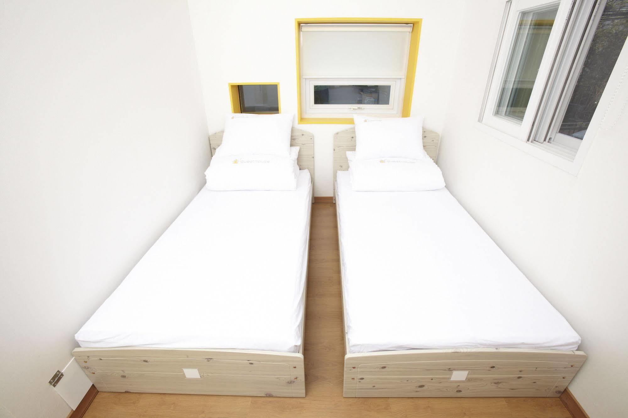 24 Guesthouse Seoul Station Eksteriør billede